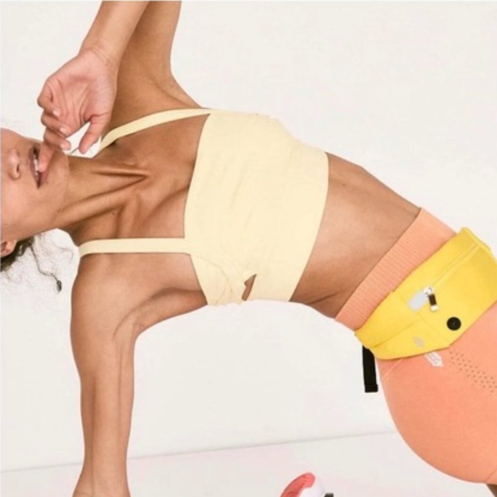 NWT Free People FP Movement Solid Wave Rider Bra Starfruit Soft Faded Yellow